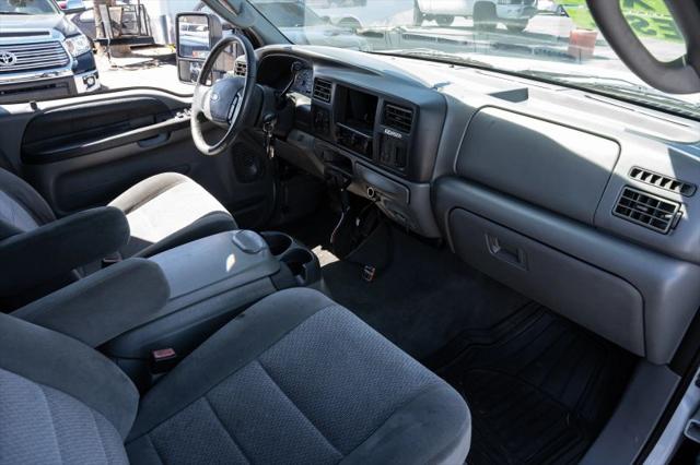 2004 Ford Excursion XLT