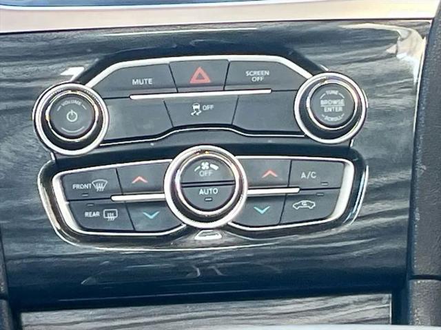 2021 Chrysler 300 Touring