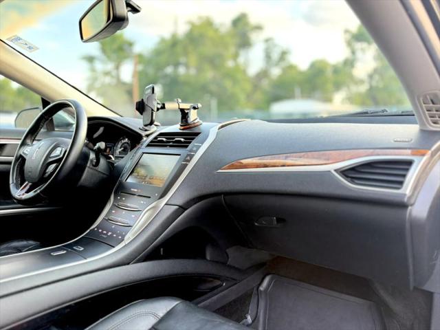 2016 Lincoln MKZ Hybrid Base