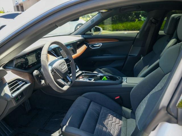 2023 Audi e-tron GT Premium Plus quattro