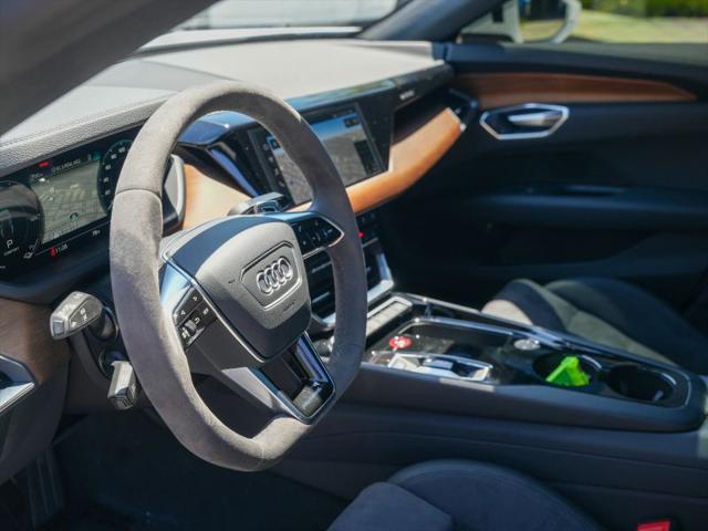 2023 Audi e-tron GT Premium Plus quattro