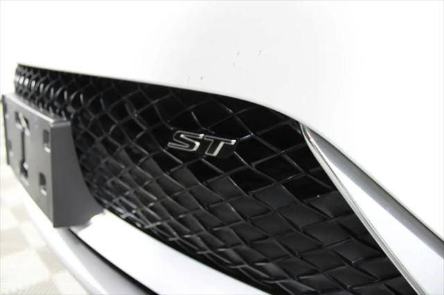 2025 Buick NV Sport Touring FWD