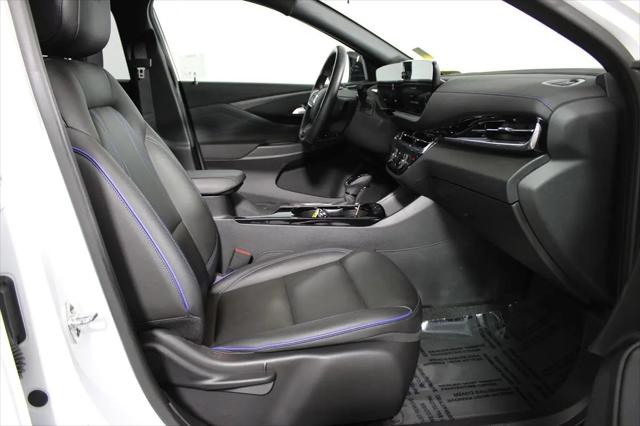 2025 Buick NV Sport Touring FWD