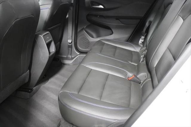 2025 Buick NV Sport Touring FWD