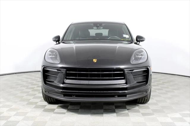 2022 Porsche Macan Macan