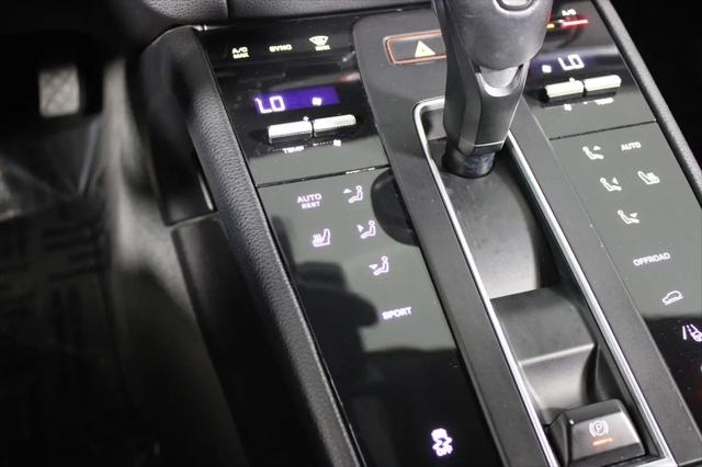 2022 Porsche Macan Macan