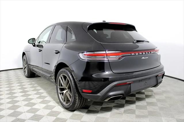 2022 Porsche Macan Macan