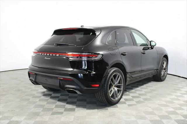2022 Porsche Macan Macan