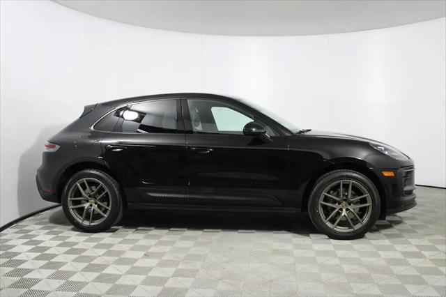 2022 Porsche Macan Macan