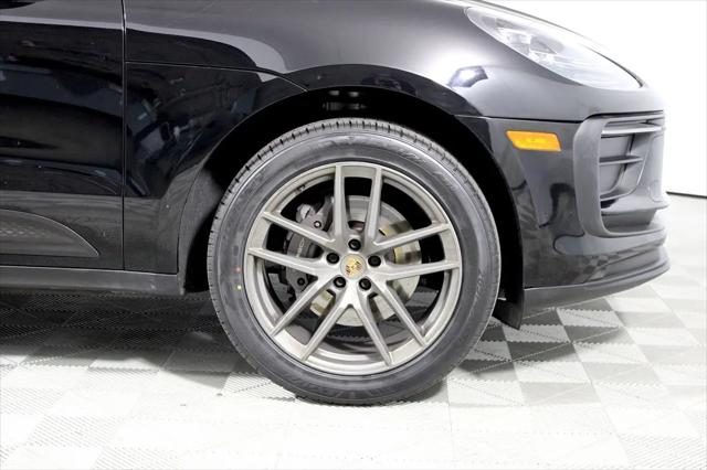 2022 Porsche Macan Macan
