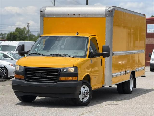 2021 GMC Savana Cutaway Work Van