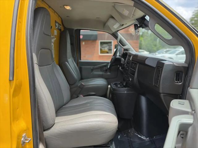 2021 GMC Savana Cutaway Work Van
