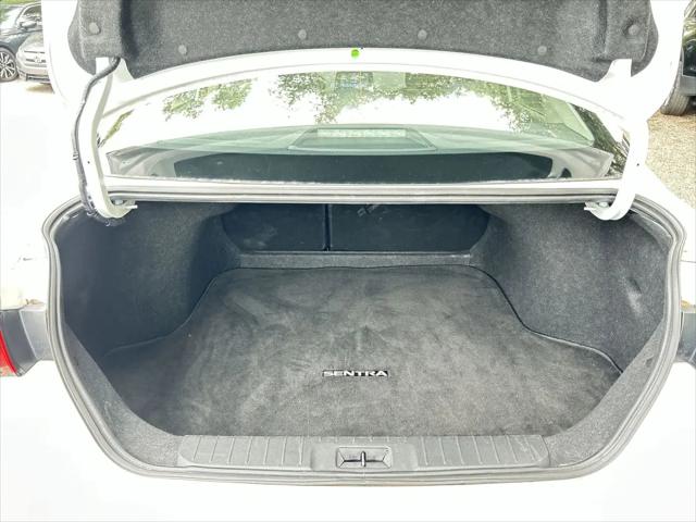 2024 Nissan Sentra SV Xtronic CVT
