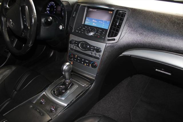 2011 INFINITI G37 Journey