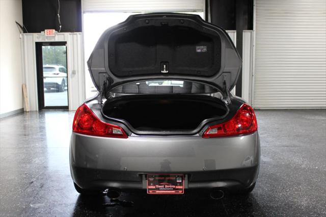 2011 INFINITI G37 Journey