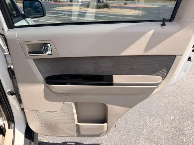 2011 Mazda Tribute i Sport