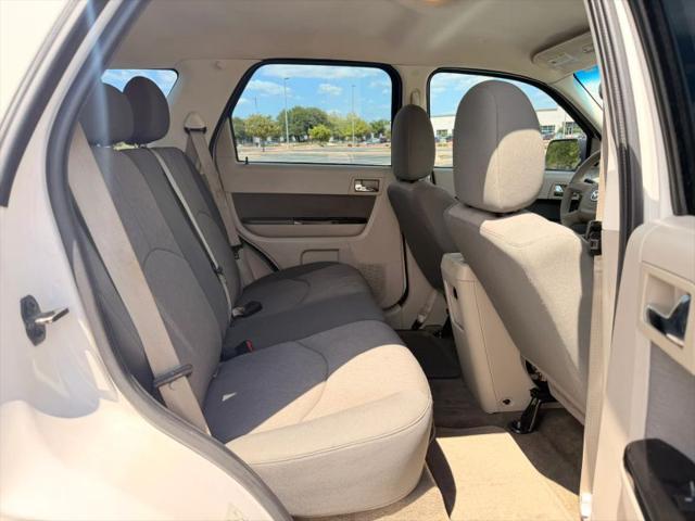 2011 Mazda Tribute i Sport