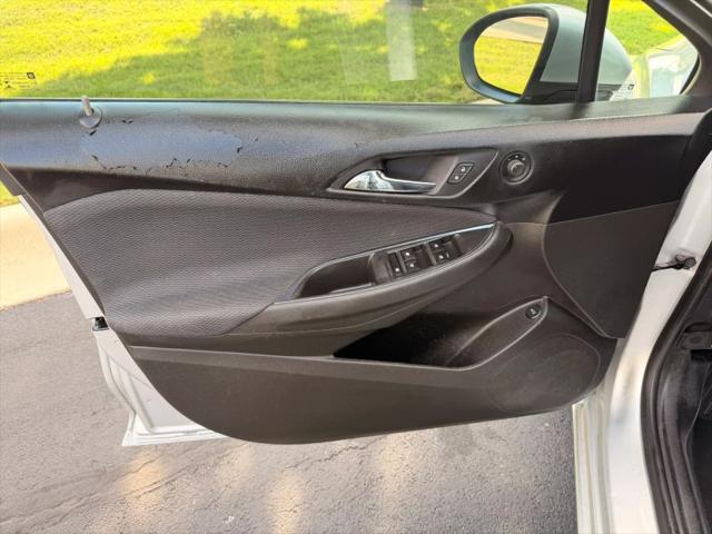 2018 Chevrolet Cruze LS Auto