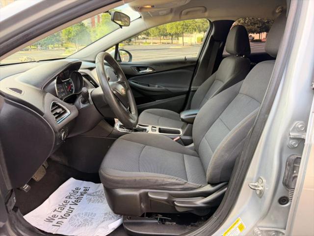 2018 Chevrolet Cruze LS Auto