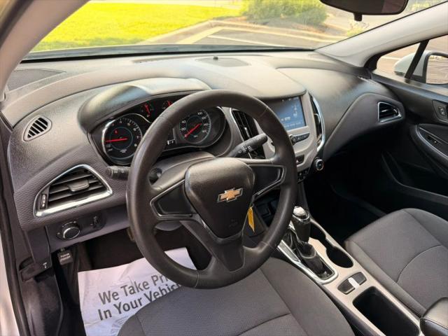 2018 Chevrolet Cruze LS Auto