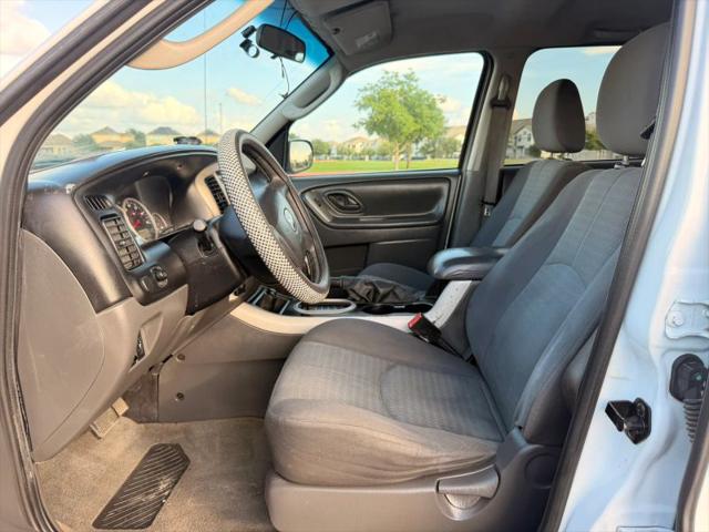 2006 Mazda Tribute i