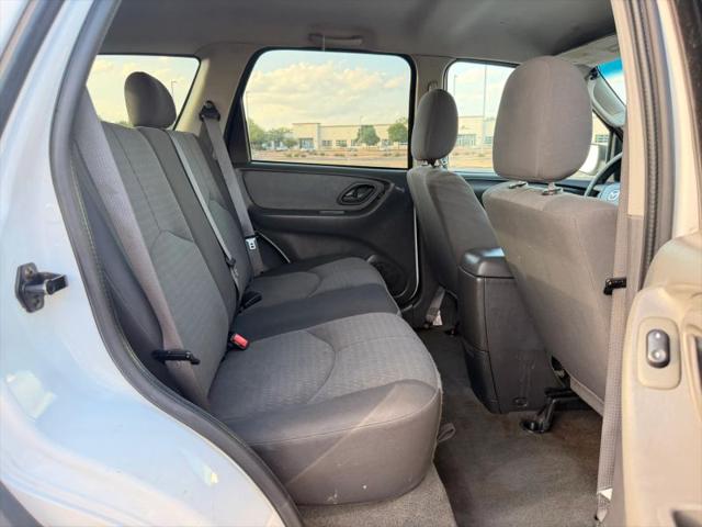 2006 Mazda Tribute i