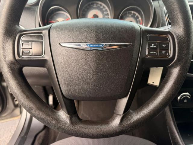 2012 Chrysler 200 LX