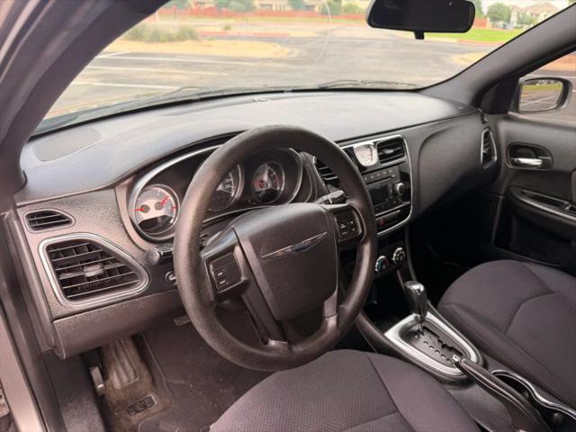 2012 Chrysler 200 LX