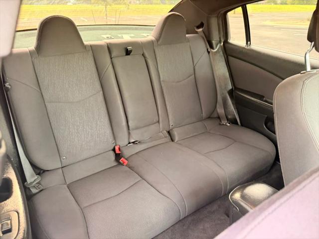 2012 Chrysler 200 LX