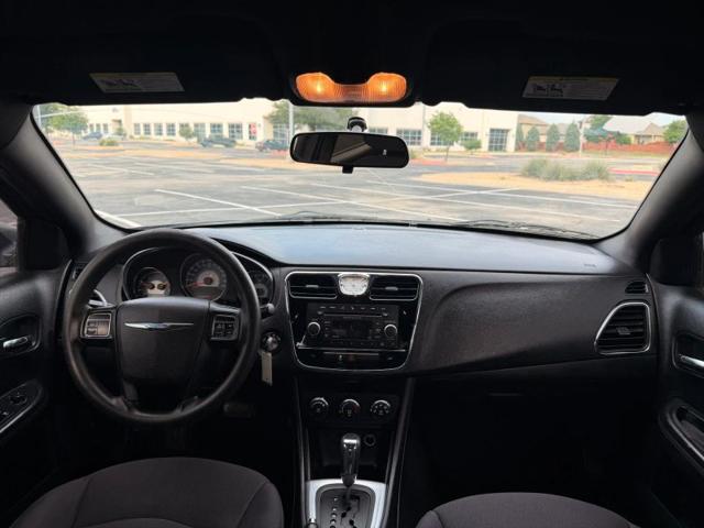 2012 Chrysler 200 LX
