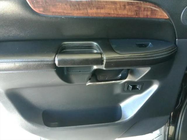 2014 Nissan Armada Platinum