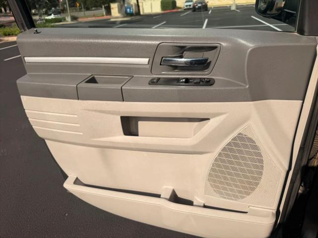 2010 Dodge Grand Caravan SE