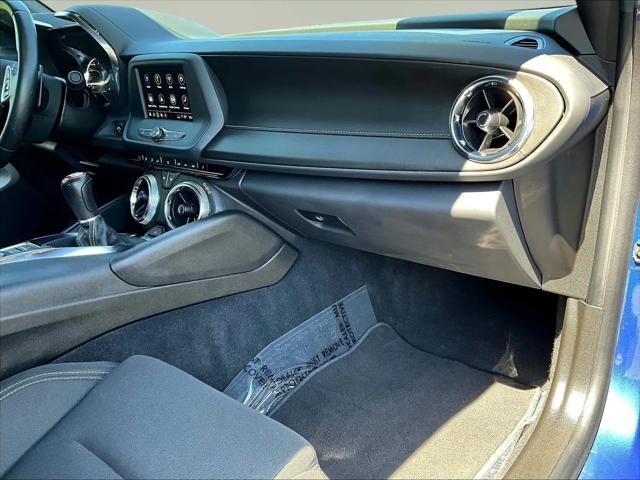2022 Chevrolet Camaro RWD Coupe LT1