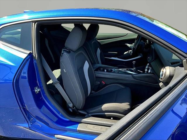 2022 Chevrolet Camaro RWD Coupe LT1