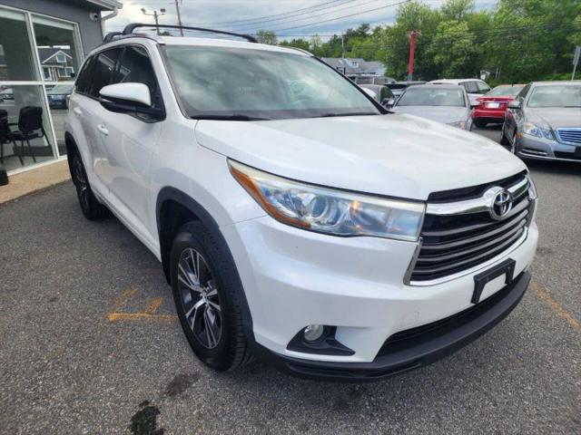 2016 Toyota Highlander XLE V6 for sale in Westport, MA