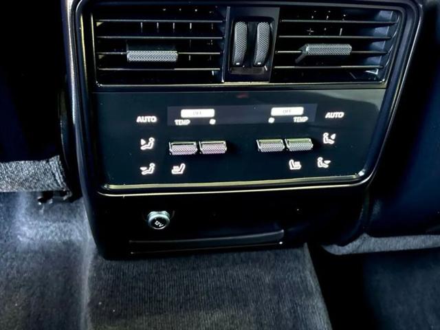 2024 Porsche Cayenne Base