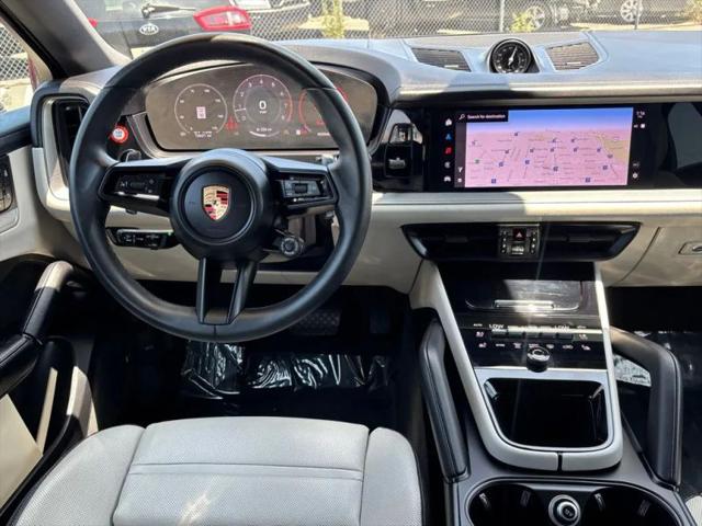 2024 Porsche Cayenne Base