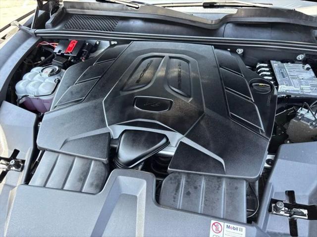 2024 Porsche Cayenne Base