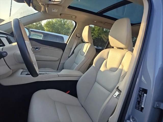 2024 Volvo XC90 B6 Plus Bright Theme 7-Seater