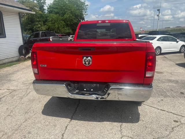 2019 Ram 1500 Classic SLT Crew Cab 4x2 6'4" Box