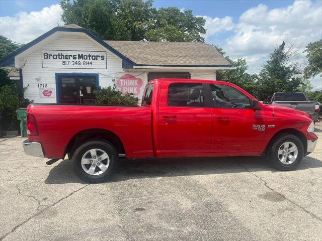 2019 Ram 1500 Classic SLT Crew Cab 4x2 6'4" Box