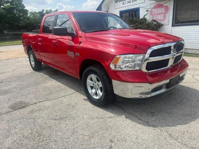 2019 Ram 1500 Classic SLT Crew Cab 4x2 6'4" Box