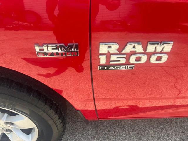 2019 Ram 1500 Classic SLT Crew Cab 4x2 6'4" Box
