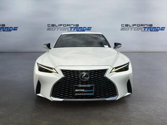 2023 Lexus IS 300 300