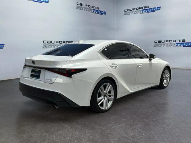 2023 Lexus IS 300 300