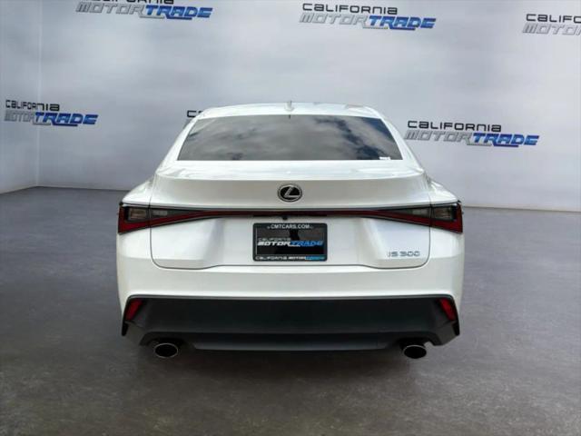 2023 Lexus IS 300 300