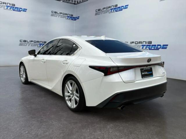 2023 Lexus IS 300 300