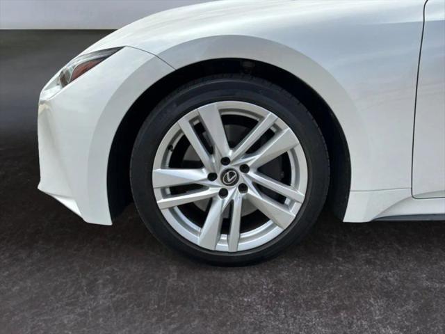 2023 Lexus IS 300 300
