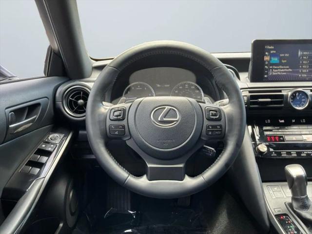 2023 Lexus IS 300 300