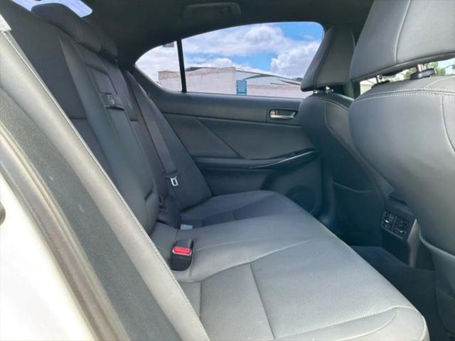 2023 Lexus IS 300 300